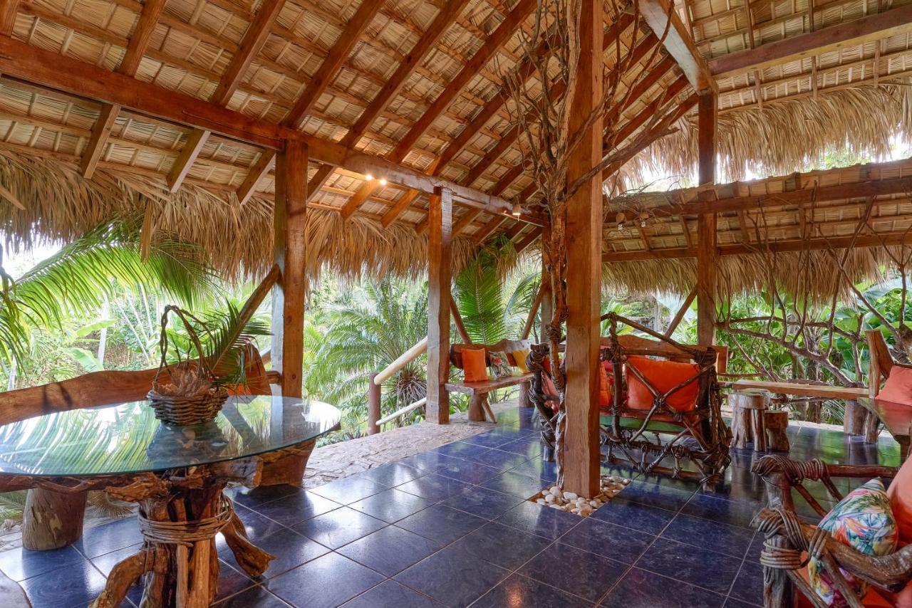 Chalet Tropical Hotel & Restaurant-Pizzeria Las Galeras Bagian luar foto