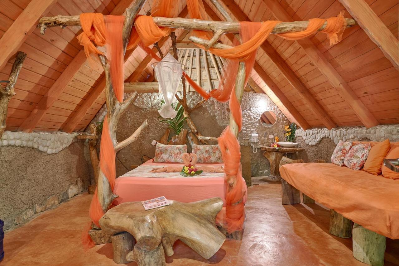 Chalet Tropical Hotel & Restaurant-Pizzeria Las Galeras Bagian luar foto