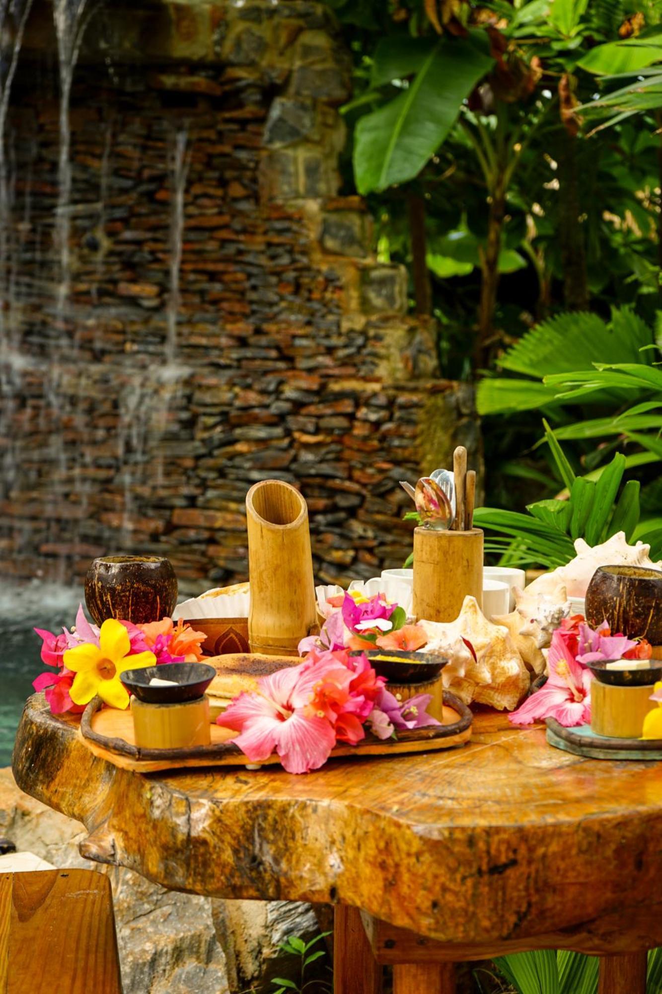 Chalet Tropical Hotel & Restaurant-Pizzeria Las Galeras Bagian luar foto