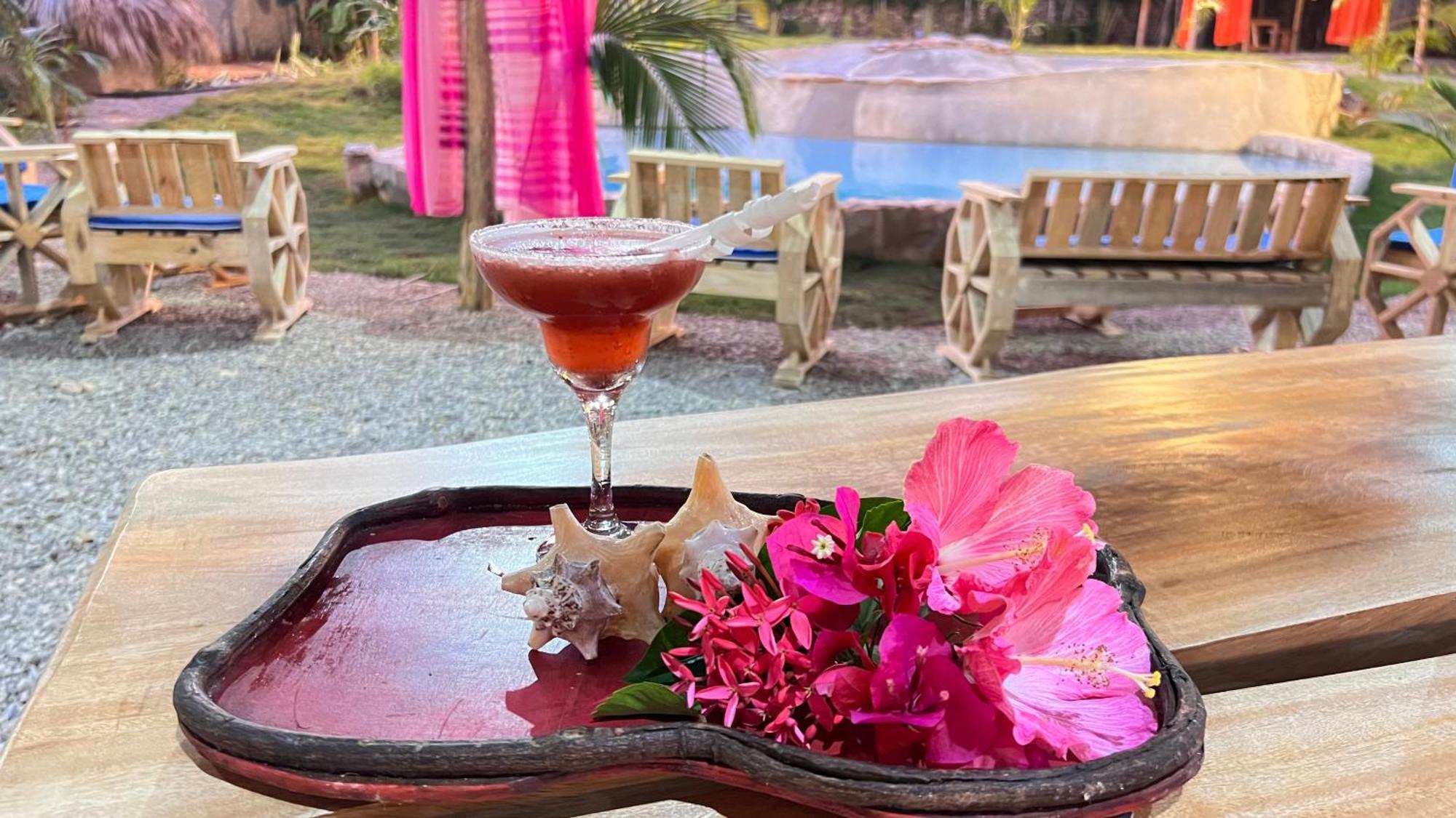 Chalet Tropical Hotel & Restaurant-Pizzeria Las Galeras Bagian luar foto